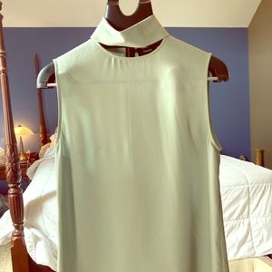 Theory slit collar top, sleeveless. Tags attached